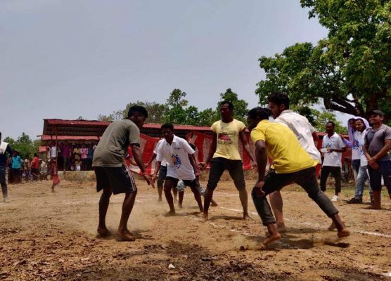 युवोदय मंडई में ग्रामीणों ने उठाया खेलों का आनंद