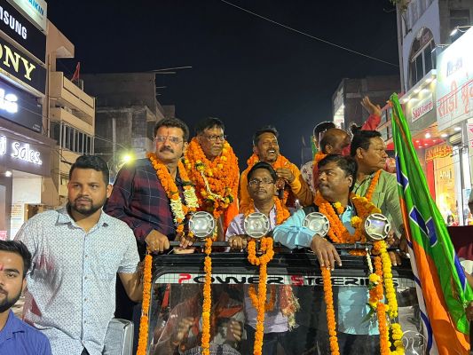 54 दिनों बाद जेल से बाहर आये भाजपा नेता, स्वागत में उमड़े लोग