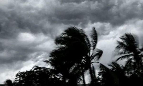 चक्रवाती तूफान ‘असानी’ के असर से गिरा पारा
