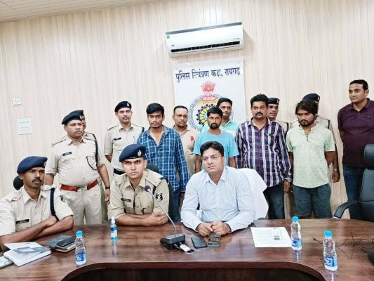 वाहन चोरी में सक्रिय आरोपी के साथ 3 गांजा तस्कर गिरफ्तार