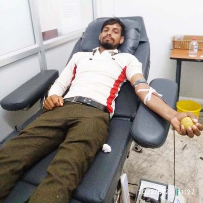 युवराज टंडन ने किया 20वां रक्तदान
