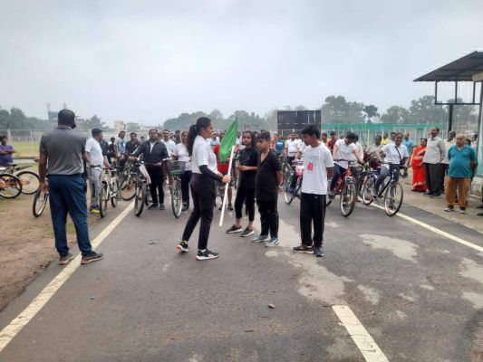 फिट कॉप फिट सिटी योजना: 20 किमी साइकिल रैली में एसपी समेत सैकड़ों ने लिया भाग