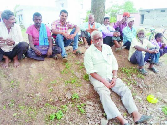 डीएपी खाद संकट से मुश्किल में किसान