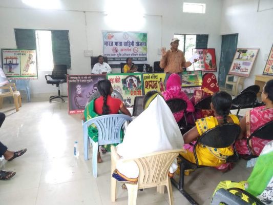 माकड़ी की भारत वाहिनी समूहों को नशामुक्ति के लिए प्रशिक्षण