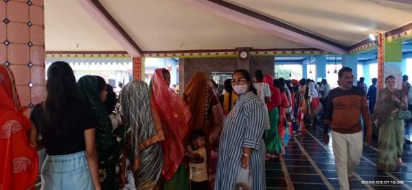 जलाभिषेक के लिए सिरपुर के गंधेश्वर महादेव समेत शिवालयों में उमड़ी भीड़