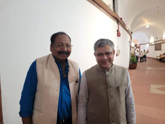 सांसद मंडावी ने की रेल मंत्री से भानुप्रतापपुर से गढ़चिरौली तक रेललाइन विस्तार की मांग