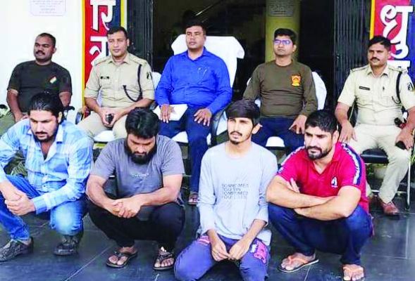 तेंदूपत्ता फर्जीवाड़ा : फरार 4 आरोपी कोलकाता से गिरफ्तार