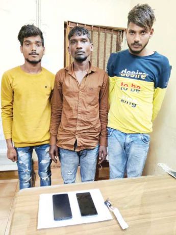 बाइक में घूम, घूमकर लूट-चोरी, करने वाले तीन शातिर गिरफ्तार