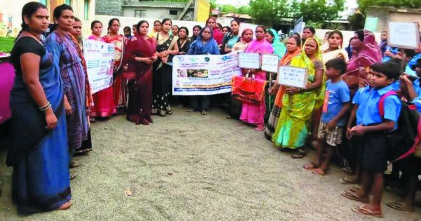 नवागढ़ में मुख्यमंत्री महतारी न्याय रथ का आगमन 