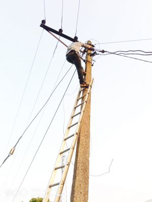 48 बिजली बकायेदारों ने जमा किए साढ़े आठ लाख रुपये