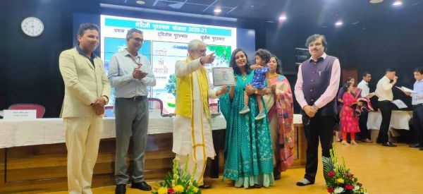 ओह रे किसान किताब के लिए जशपुर की अंकिता जैन को मिला मेदिनी पुरस्कार