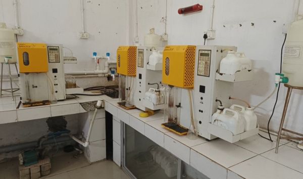 कोरिया में 3 वर्षों से मिट्टी परीक्षण पर ब्रेक, प्रयोगशाला में रखी कई आधुनिक जांच मशीनें धूल खा रहीं