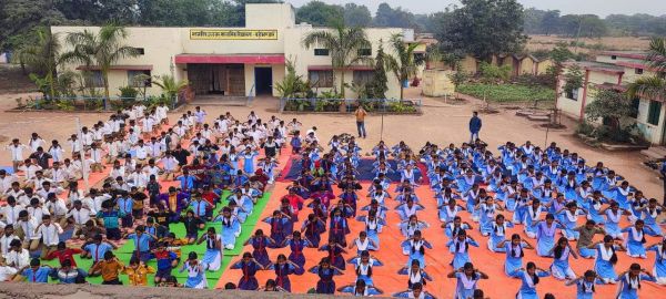400 से अधिक बच्चों ने लिया योग का प्रशिक्षण