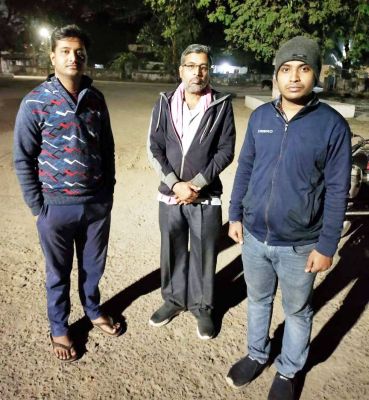  पुरानी रंजिश, घर घुस कर मारपीट पिता व दो बेटे गिरफ्तार  
