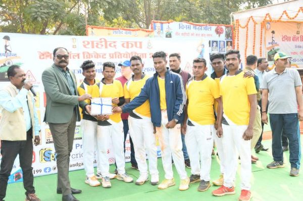 प्रेस क्लब ने शहीद कप क्रिकेट स्पर्धा में फाइनल में बनाई जगह,कांकेर रेंज, रायपुर रेंज, राजनांदगांव पुलिस, डीआरजी राज की जीत 