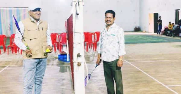 भखारा में दो दिवसीय बैडमिंटन प्रतियोगिता