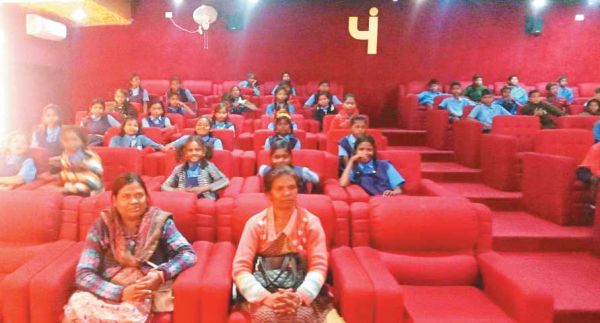 मिडिल स्कूल राजापारा के बच्चों को पसंद आई आई एम कलाम