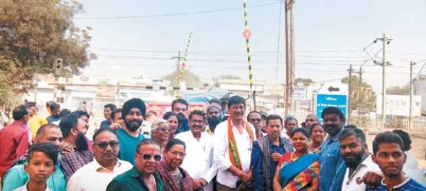 महासमुंद-तुमगांव रोड रेल्वे फाटक फिर से खुला, रेल मंत्री-सांसद समेत भाजपाइयों का शहर ने किया अभिनंदन