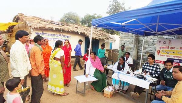 महासमुंद जिले के दुर्गम इलाकों में भी जारी है हाट-बाजार क्लीनिक, साढ़े 9 माह में पौने 3 लाख लोगों को लाभ मिला