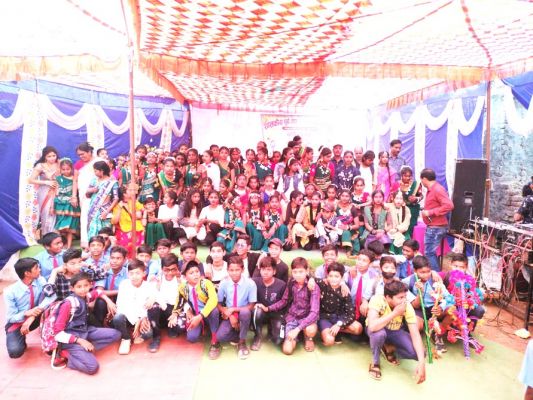 गंडई शाला में वार्षिकोत्सव, बच्चों ने दी रंगारंग प्रस्तुति