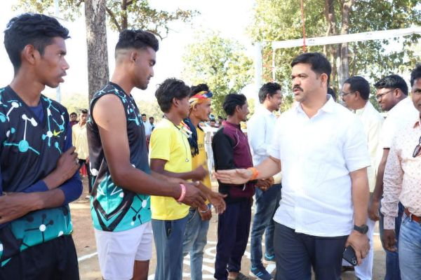 वॉलीबॉल स्पर्धा: चिंताकोंटा तेलंगाना विजेता, 64 टीमों ने लिया हिस्सा
