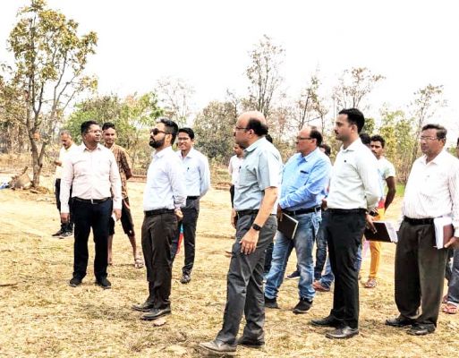 बिरकोनी-कांपा-गोड़बहाल गौठानों के औद्योगिक  पार्क निर्माण का निरीक्षण