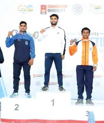 विजय ने जीता रविशंकर विवि के लिए रजत पदक