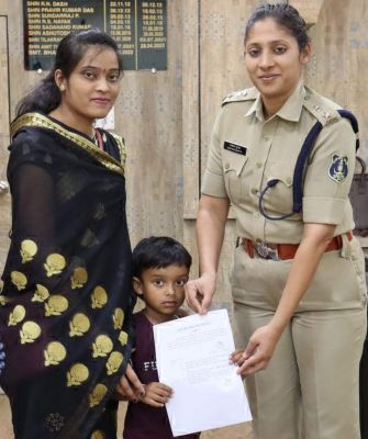 एसपी ने 5 वर्षीय नमन राजवाड़े को बाल आरक्षक के पद पर दी अनुकम्पा नियुक्ति