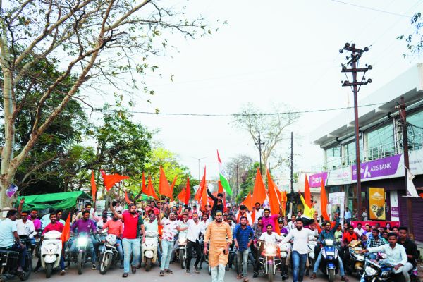 हिंदू नववर्ष के स्वागत में आजाद हिन्द  युवा मंच ने निकाली बाईक रैली