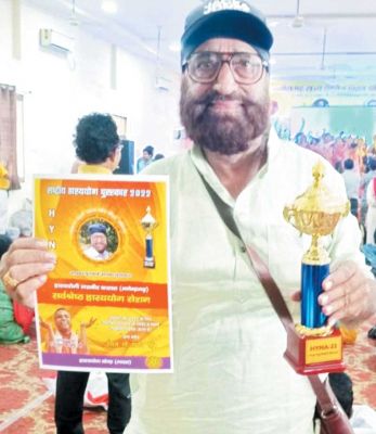 मनेंद्रगढ़ के जसबीर को राष्ट्रीय हास्य योग पुरस्कार