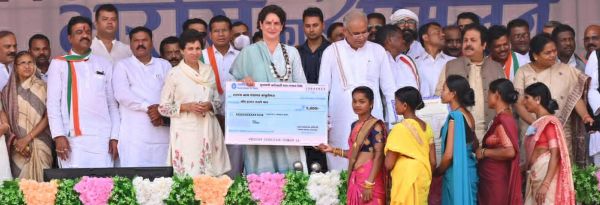 जगदलपुर में मुख्यमंत्री आदिवासी परब सम्मान निधि योजना का शुभारंभ