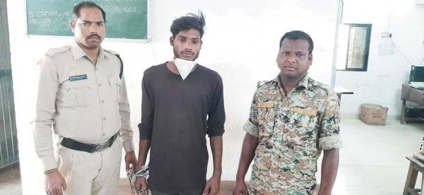 रेप का फरार आरोपी, सिकंदराबाद में पकड़ाया 
