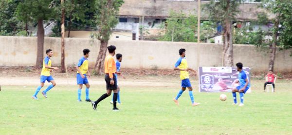 शेरा फुटबॉल अकादमी रायपुर व राजहरा माइंस के मध्य मैच बराबरी पर रहा