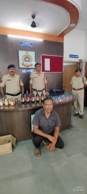 बिरयानी सेंटर के पास शराब के साथ आरोपी गिरफ्तार  