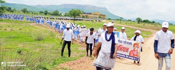 स्कूली बच्चों ने निकाली स्वच्छता रैली