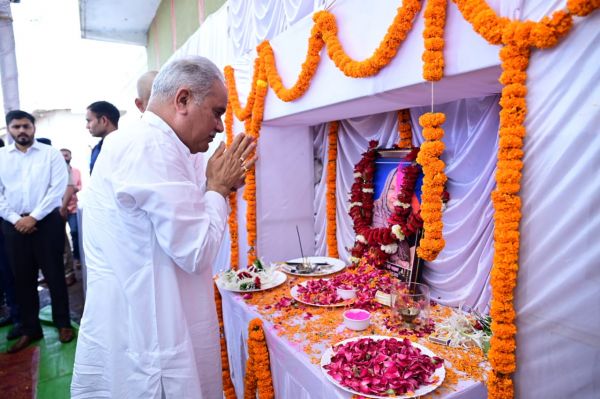 मुख्यमंत्री ने अम्बा देवी चंद्राकर को अर्पित की श्रद्धांजलि