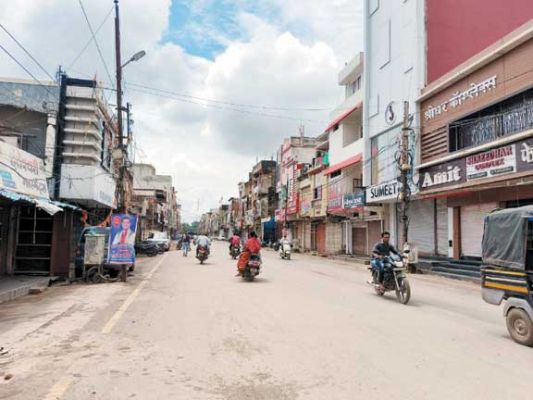 मणिपुर घटना के विरोध में बस्तर रहा बंद, कारोबारियों का समर्थन