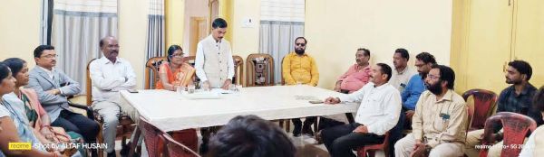 कांग्रेस अल्पसंख्यक  जिलाध्यक्ष  सेराज खान जशपुर विस के दौरे पर