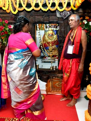 राष्ट्रपति ने रतनपुर महामाया मंदिर में की पूजा अर्चना
