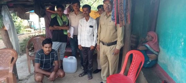 अवैध महुआ शराब जब्त, एक गिरफ्तार