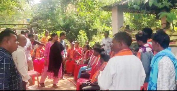भाजपा कार्यकर्ता से मारपीट, लता पहुंचीं थाने