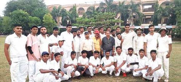 इंटर कॉलेज क्रिकेट कुरूद, दुर्गा कॉलेज की जीत