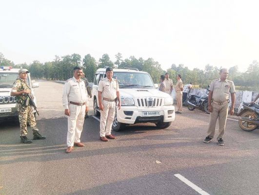 जशपुर-ओडिशा पुलिस का संयुक्त अभियान, 150  वाहनों की हुई चेकिंग