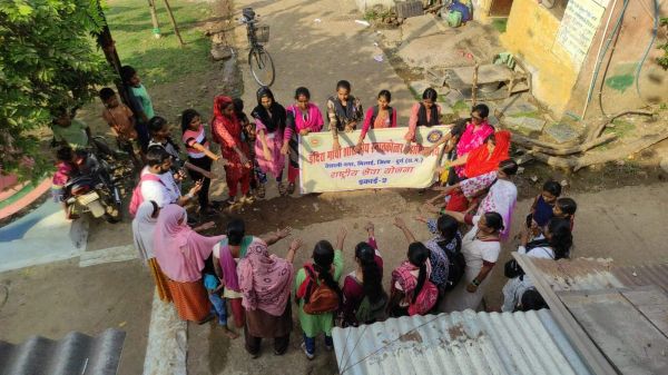 युवोदय दुर्ग के दूत स्वयंसेवकों द्वारा घर-घर जाकर चलाया गया मतदाता जागरूकता अभियान