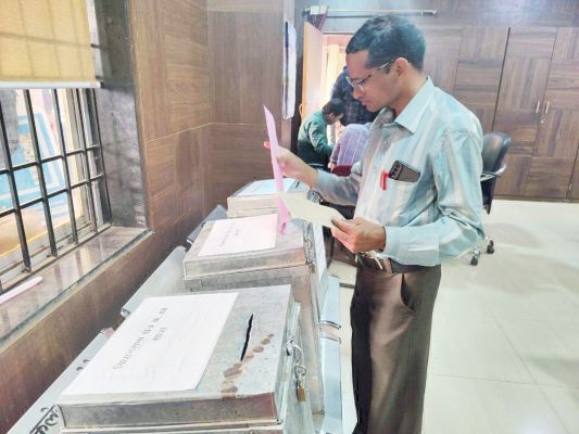 चुनाव ड्यूटी में तैनात 2791 कर्मियों ने डाक मतपत्र से किया मतदान