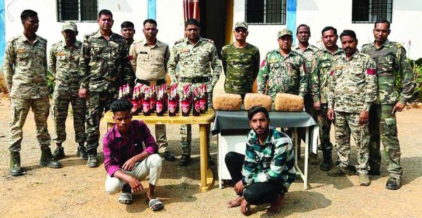 गांजा-शराब जब्त, नाबालिग समेत 3 गिरफ्तार