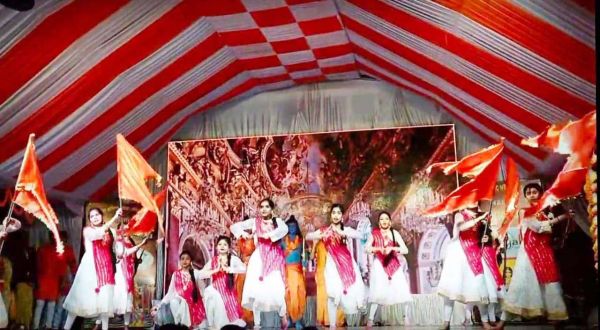 वार्षिक उत्सव में रामायण का मंचन