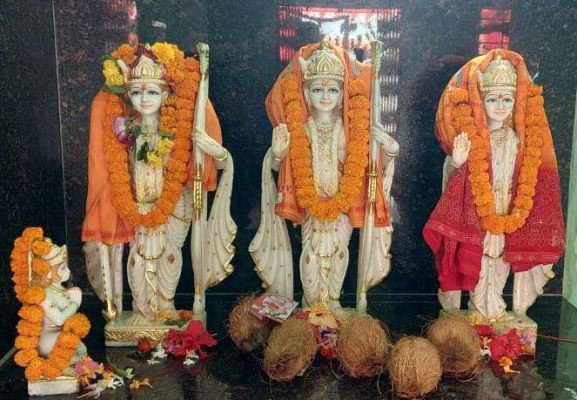 श्रीराम, माता सीता, लक्ष्मण और हनुमान की  प्राण-प्रतिष्ठा, हवन के बाद मानसगान 