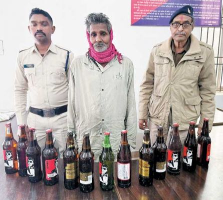 ढाबे में अवैध शराब बिक्री, संचालक गिरफ्तार