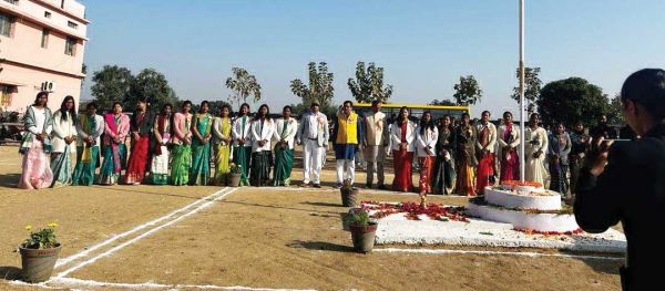 पार्वती इंस्टीट्यूट में हर्षोल्लास से मनाया गणतंत्र दिवस